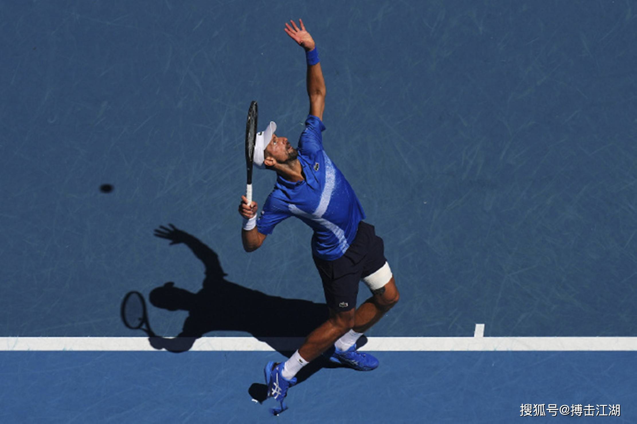 美国网球队鏖战意大利网球队,德约科维奇制霸全场的简单介绍 美国网球队鏖战意大利网球队,德约科维奇制霸全场的简单介绍