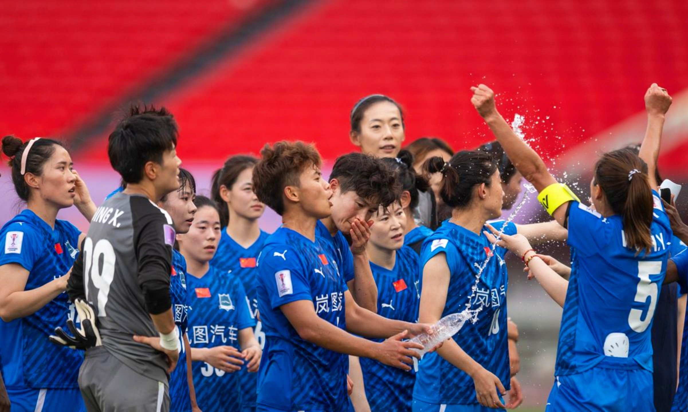 重要赛事即将打响，女子足球队备战决心坚定的简单介绍